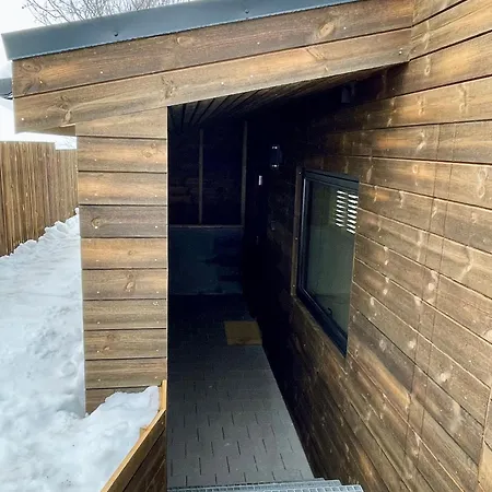 Cozy & Modern In The Heart Of Tromsø