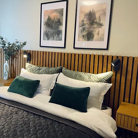 Apartment Cozy & Modern In The Heart Of *