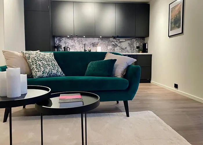 דירה Cozy & Modern In The Heart Of טרומסה